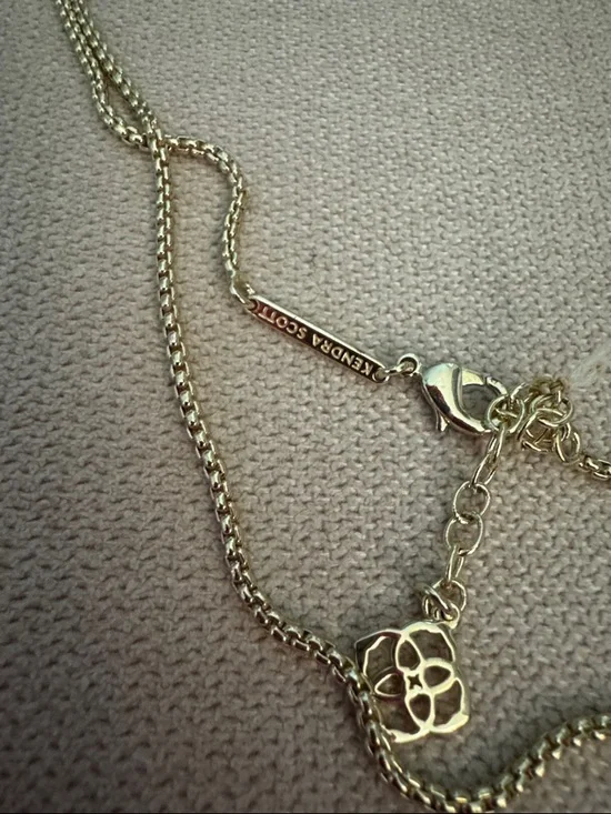 Kendra Scott Carole Rose Quartz Necklace in Gold Tone - Picture 3 of 4